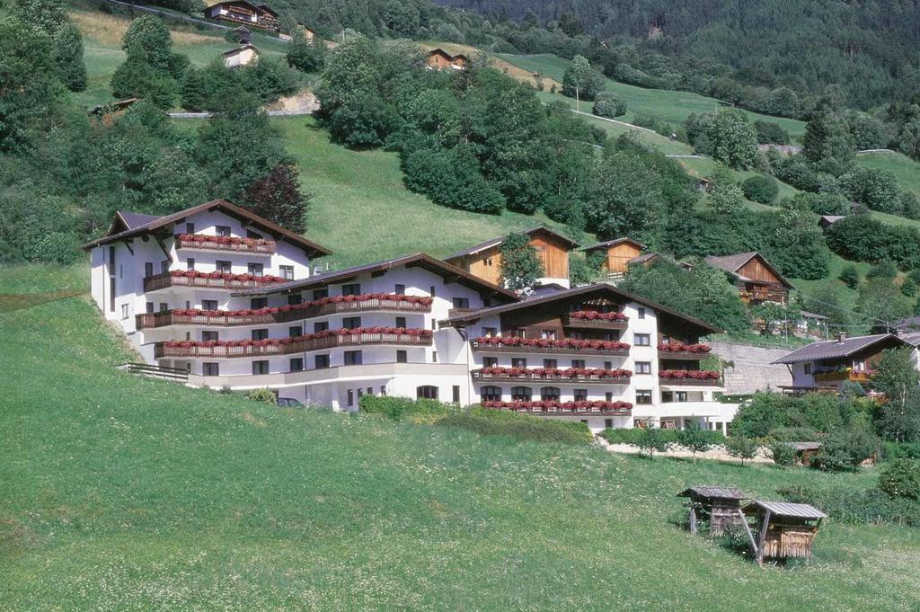 Hotel Alpenfriede Jerzens Bagian luar foto
